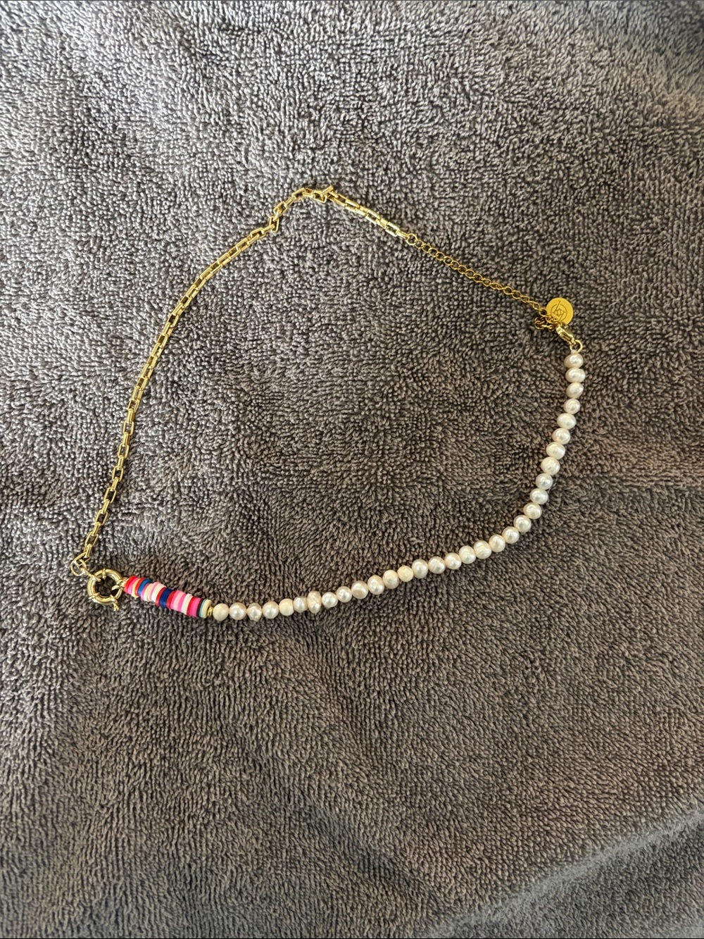 Gold Pearl Beaded Necklace with Pink Accent - kk